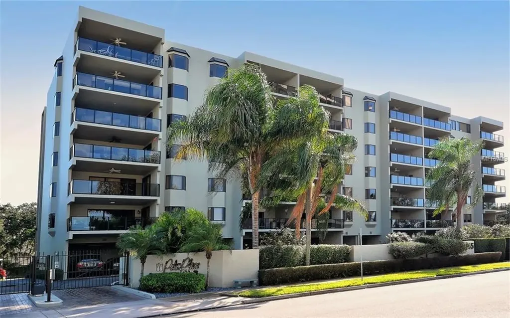 755 S Palm Avenue Sarasota FL 34236