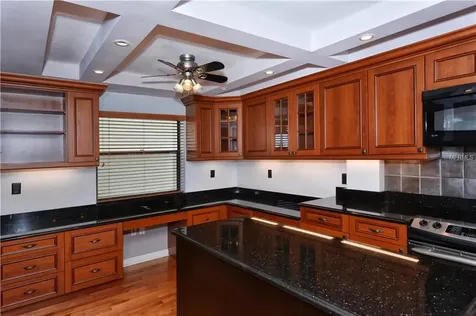 755 S Palm Avenue Sarasota FL 34236