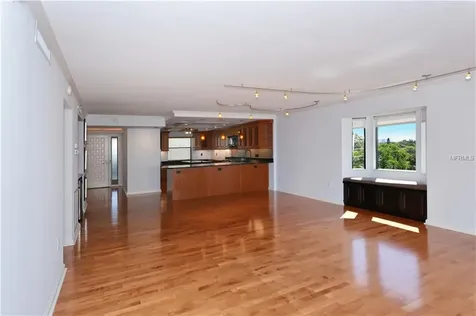 755 S Palm Avenue Sarasota FL 34236