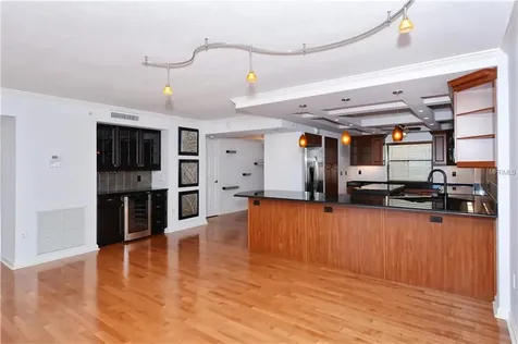 755 S Palm Avenue Sarasota FL 34236