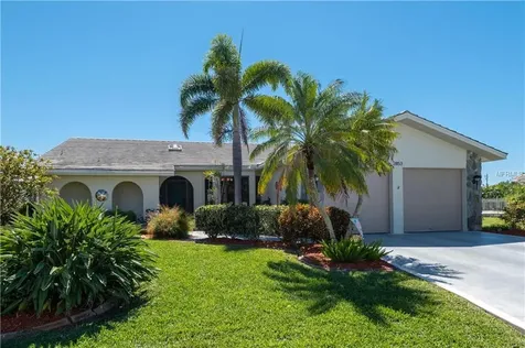 2853 La Mancha Court Punta Gorda FL 33950