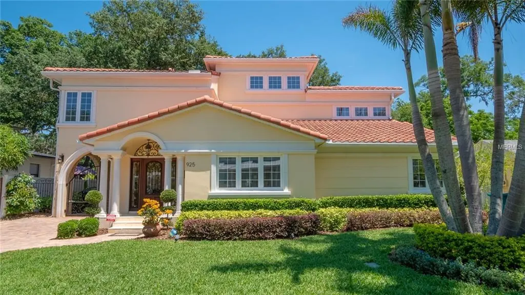 925 N Hyer Avenue Orlando FL 32803