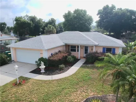 2933 Bryant Street Eustis FL 32726