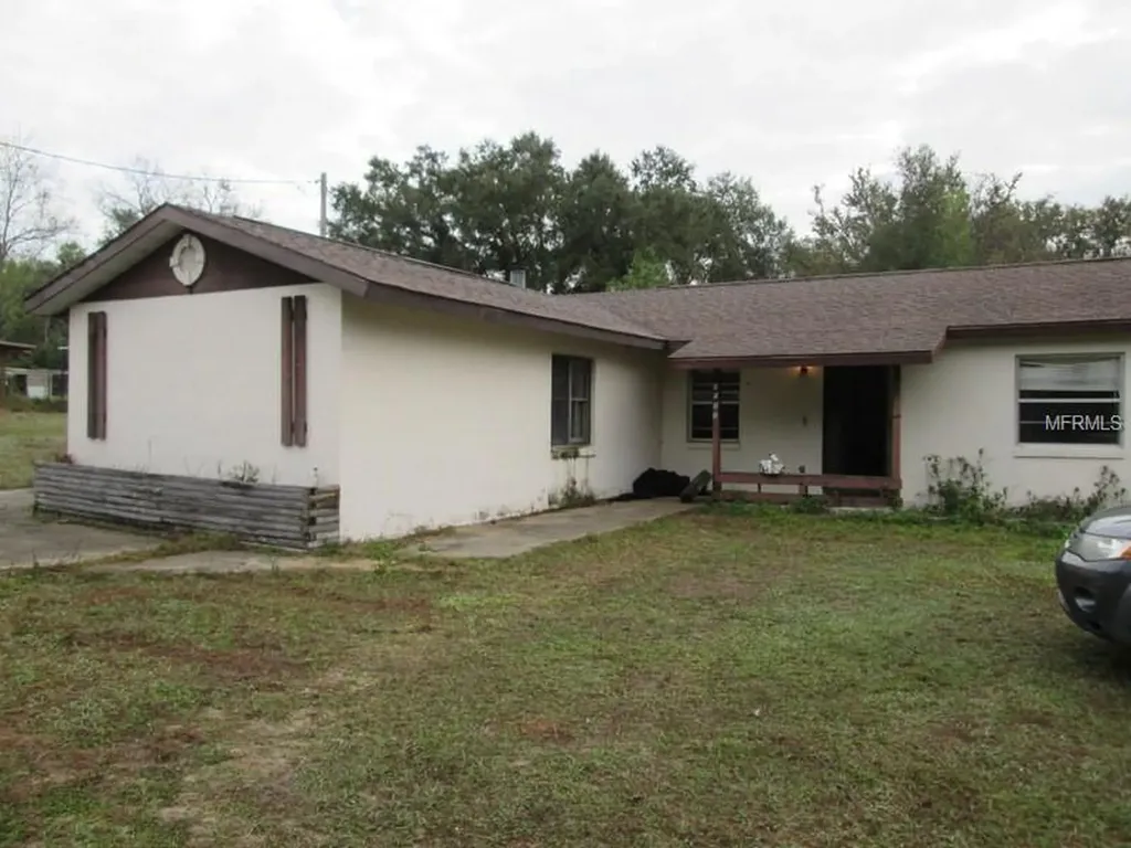 3511 SE 174th Court Ocklawaha FL 32179