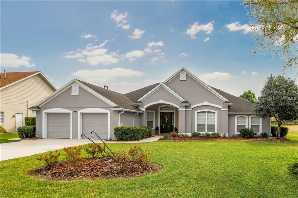 23452 Oak Prairie Circle Sorrento FL 32776
