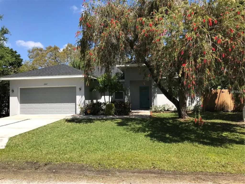 2507 Grand Cayman Street Sarasota FL 34231