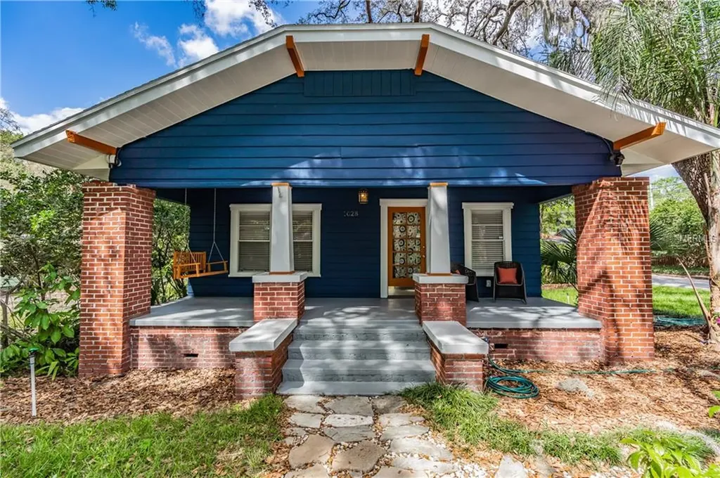 1028 E Powhatan Avenue Tampa FL 33604