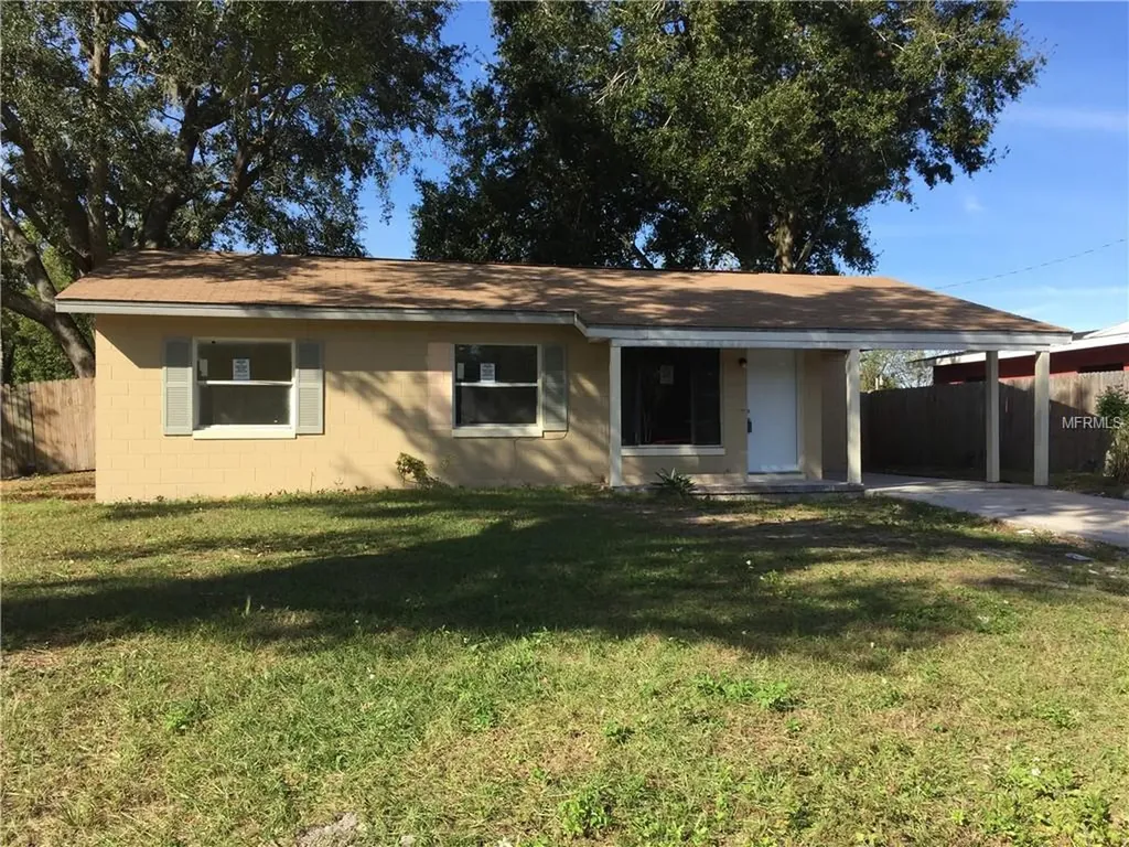 2400 Kingsland Avenue Orlando FL 32808