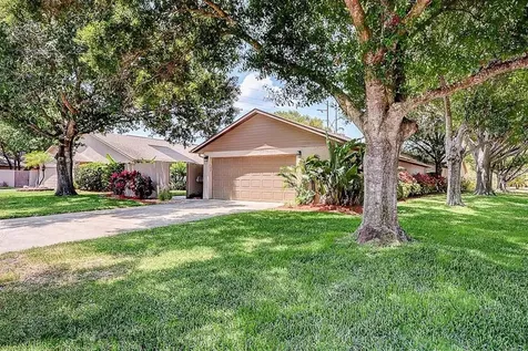 2745 Beth Circle Palm Harbor FL 34684