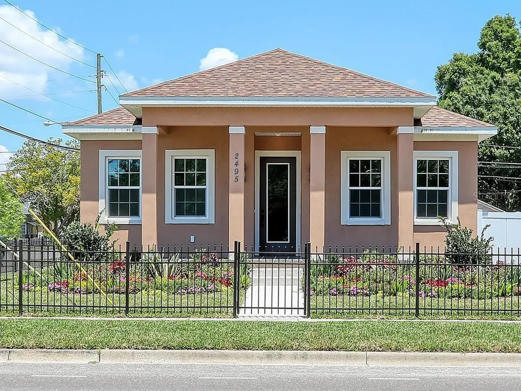 2495 13th Avenue N St Petersburg FL 33713
