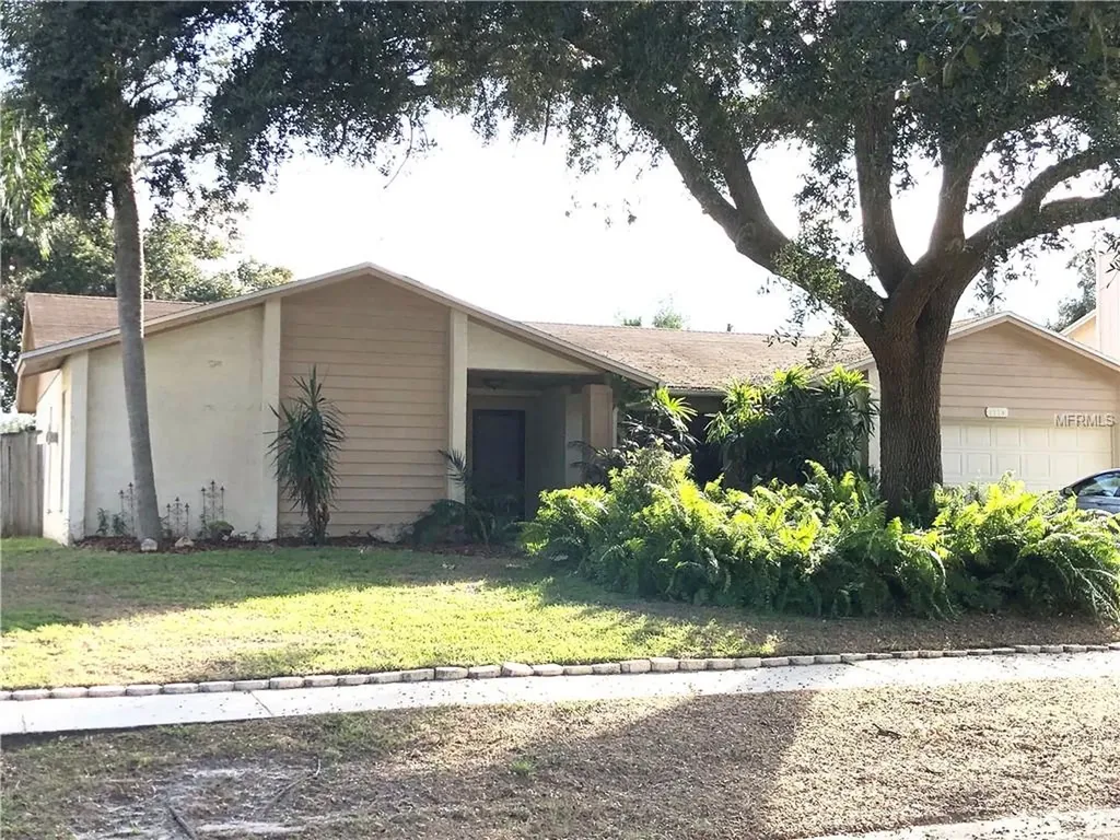 1313 Corner Oaks Drive Brandon FL 33510