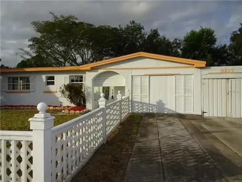 8213 Castinango Street Orlando FL 32817
