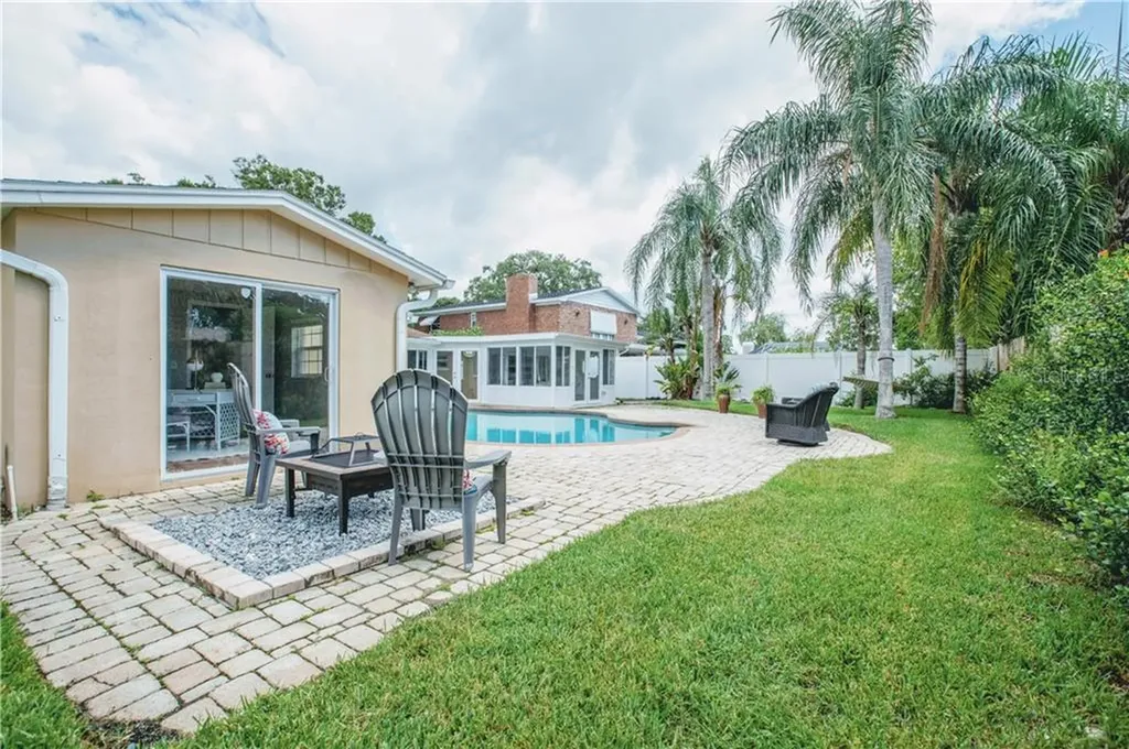 1917 Sandpiper Drive Clearwater FL 33764