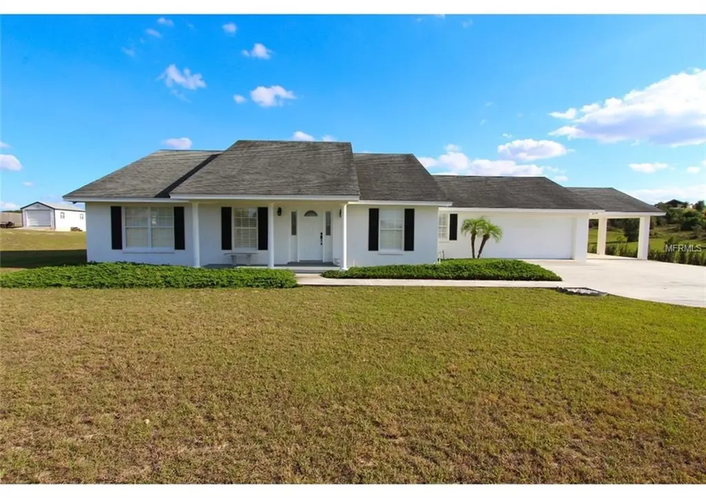 916 S Lake Starr Boulevard Lake Wales FL 33898
