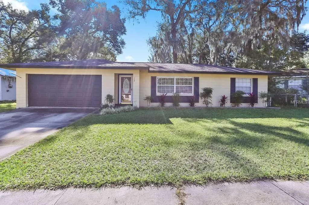 748 Mockingbird Lane Deland FL 32720