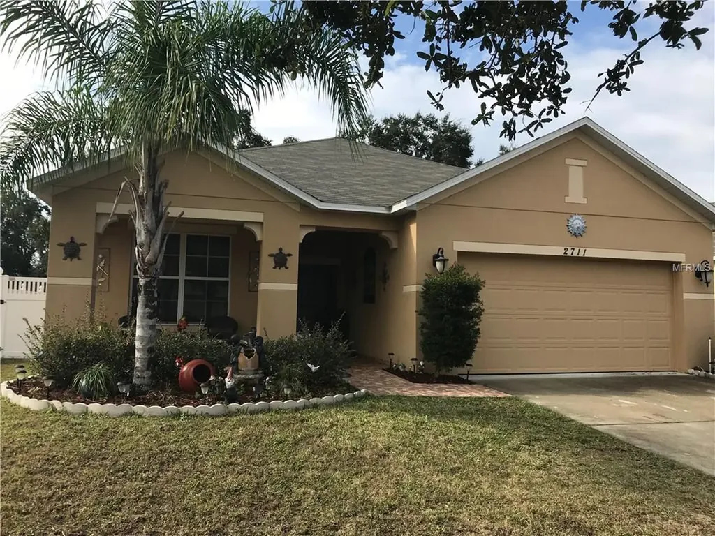 2711 Barclay Lane Kissimmee FL 34743