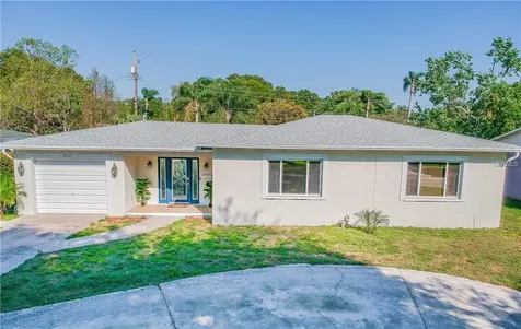 2565 York Street N St Petersburg FL 33710
