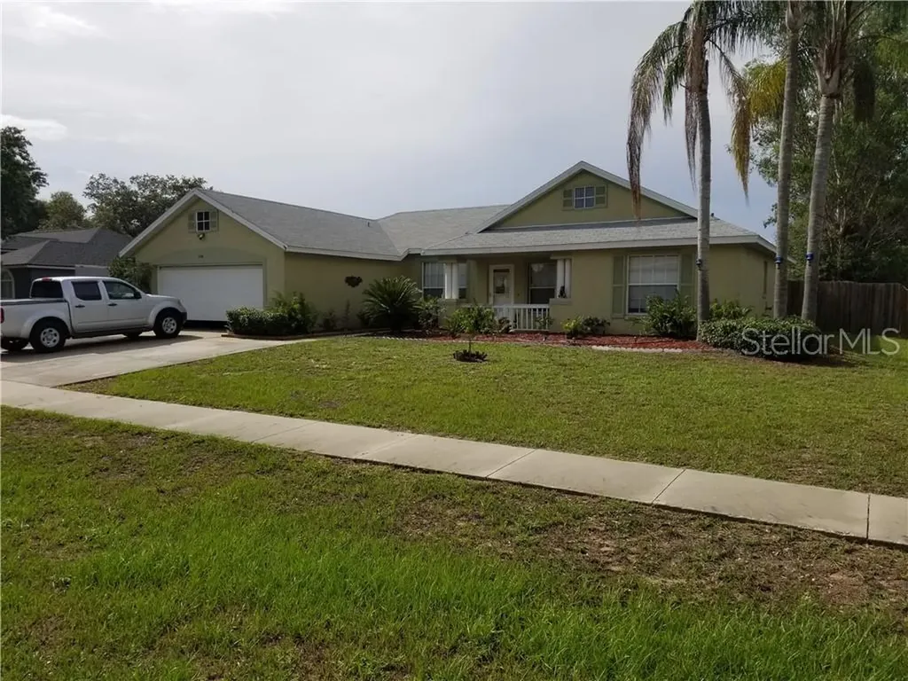 1104 Lake Idamere Boulevard Tavares FL 32778