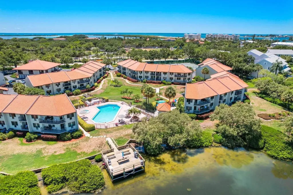 1515 Pinellas Bayway Tierra Verde FL 33715