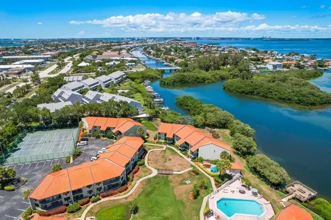 1515 Pinellas Bayway Tierra Verde FL 33715