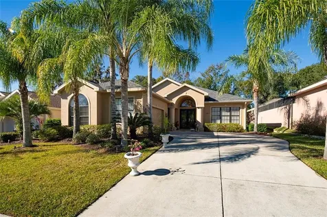 12216 Woodlands Circle Dade City FL 33525
