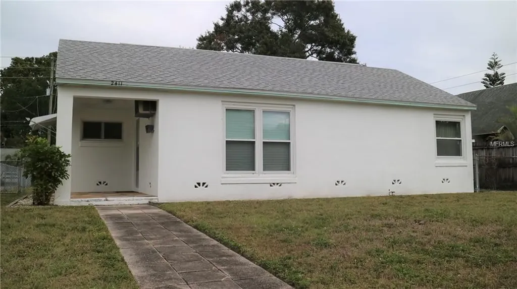 2411 8th Avenue N St Petersburg FL 33713
