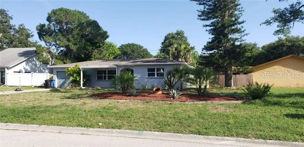 2156 Barcelona Way S St Petersburg FL 33712
