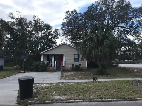 3828 18th Avenue S St Petersburg FL 33711