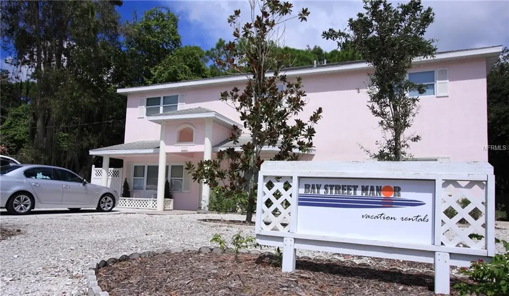 2655 Bay Street Sarasota FL 34237