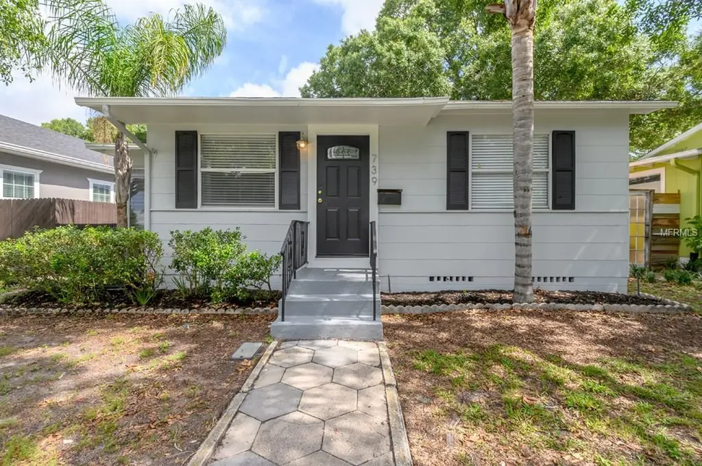 739 47th Avenue N St Petersburg FL 33703
