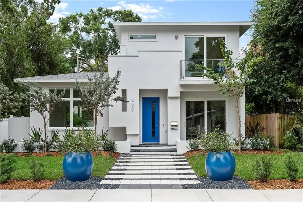 600 12th Avenue N St Petersburg FL 33701