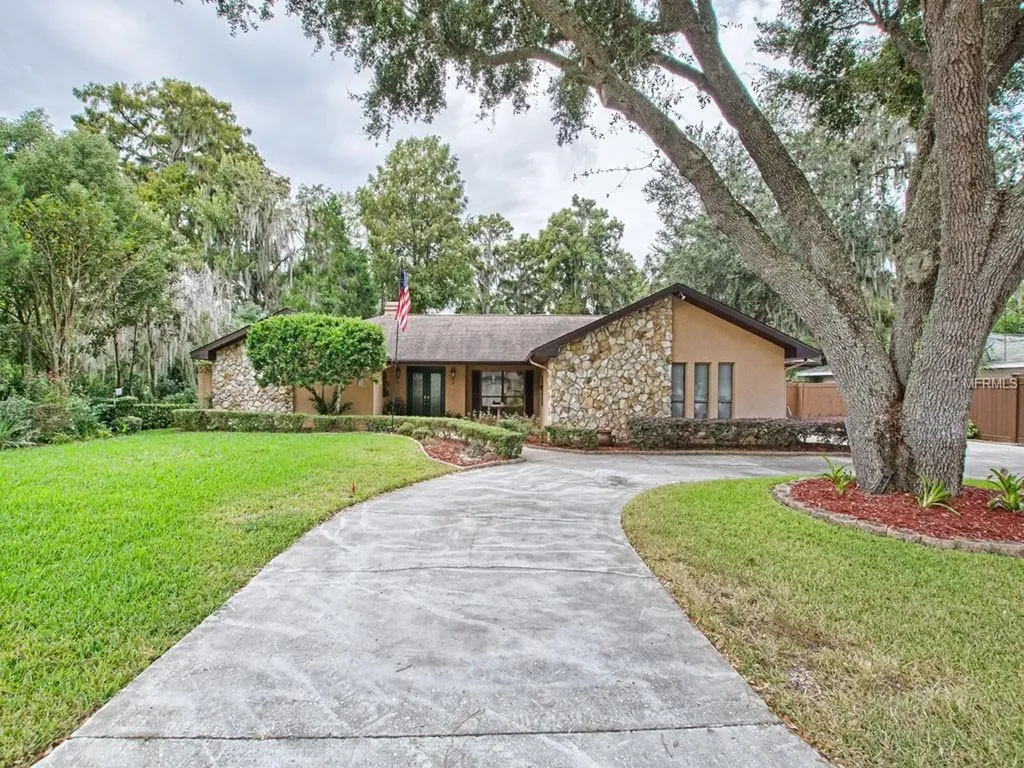31849 Bay Street Tavares FL 32778