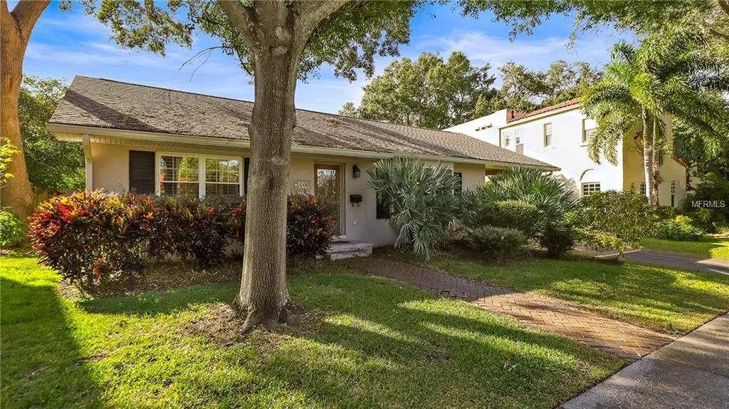 2400 Andalusia Way NE St Petersburg FL 33704
