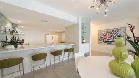 11 Sunset Drive Sarasota FL 34236