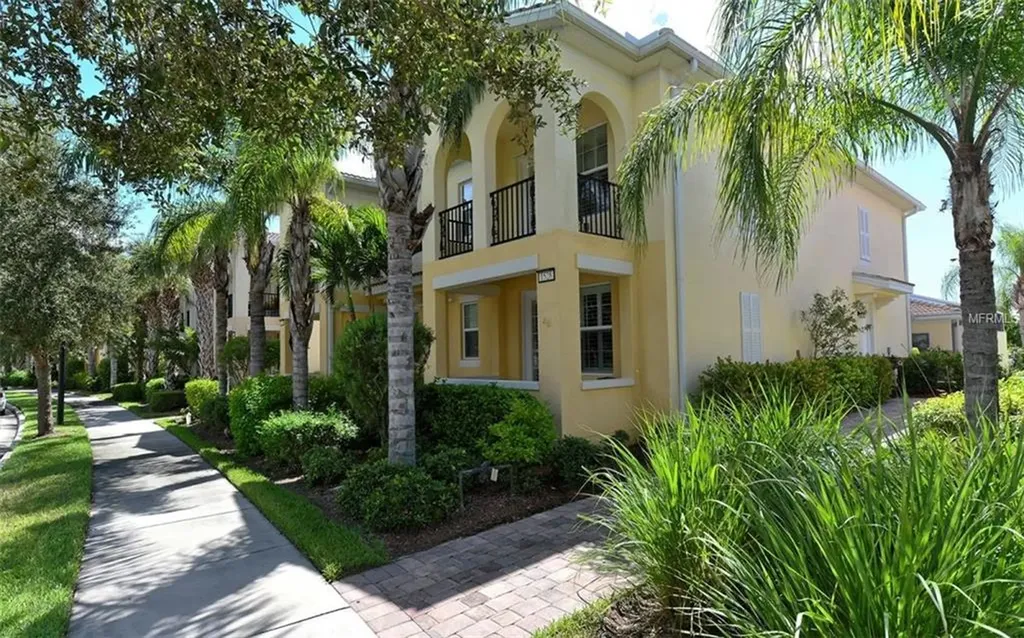 1528 Ernesto Drive Sarasota FL 34238