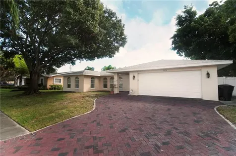 1573 Eden Isle Boulevard NE St Petersburg FL 33704
