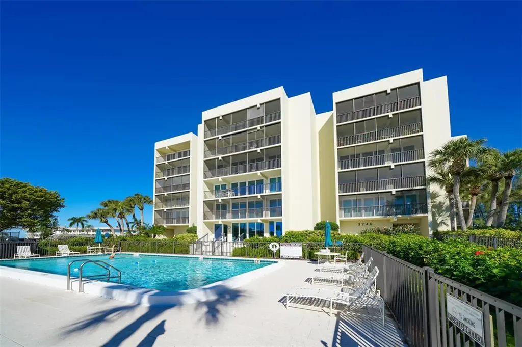 3240 Gulf Of Mexico Drive Longboat Key FL 34228