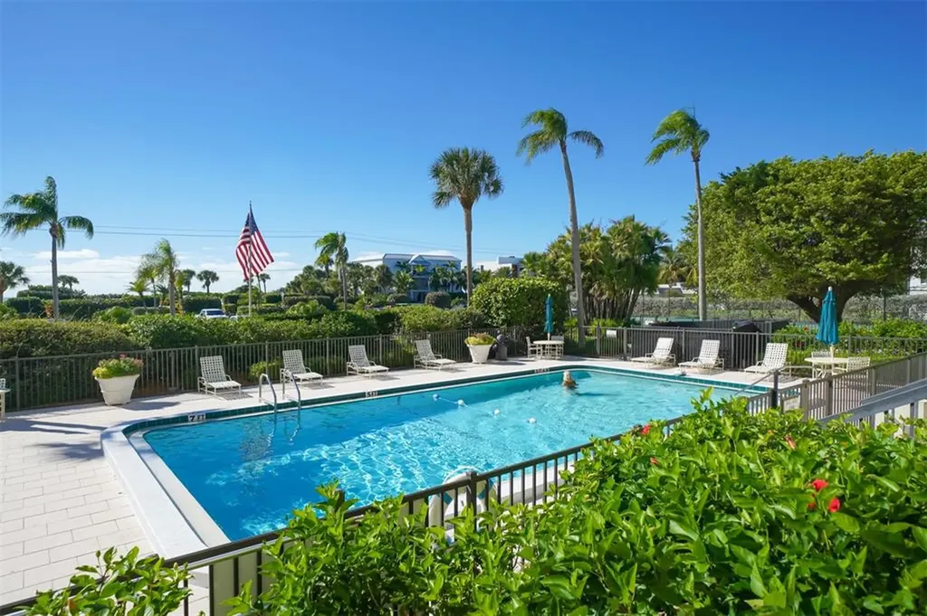 3240 Gulf Of Mexico Drive Longboat Key FL 34228