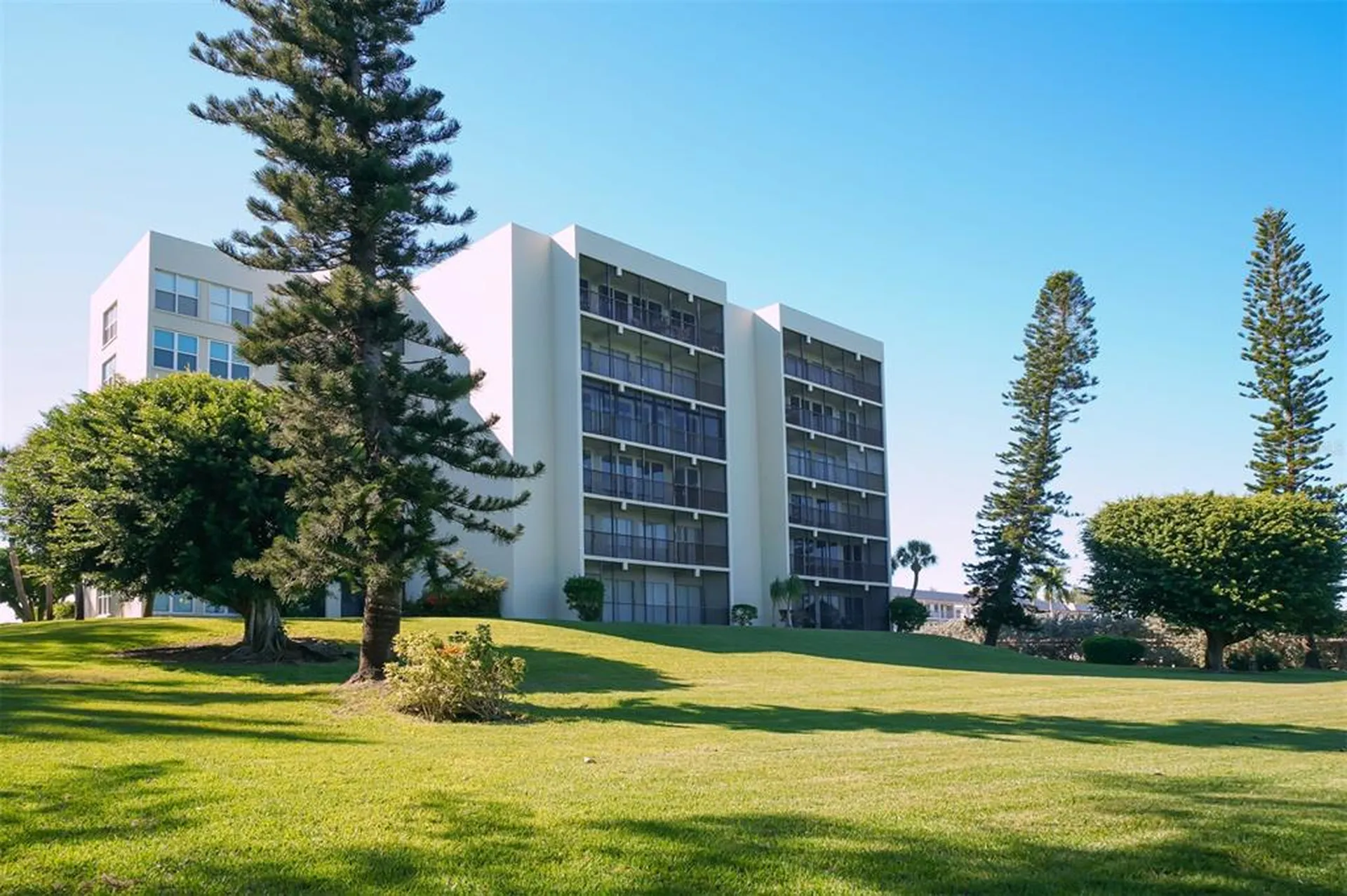 3240 Gulf Of Mexico Drive Longboat Key FL 34228