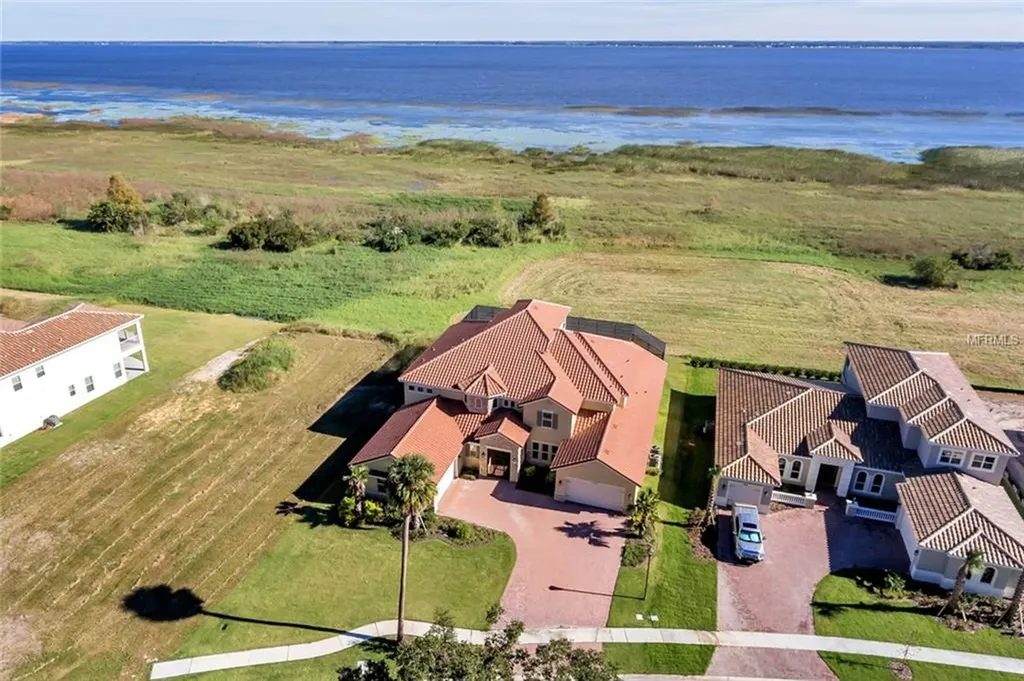1681 Gateway Lane Kissimmee FL 34746