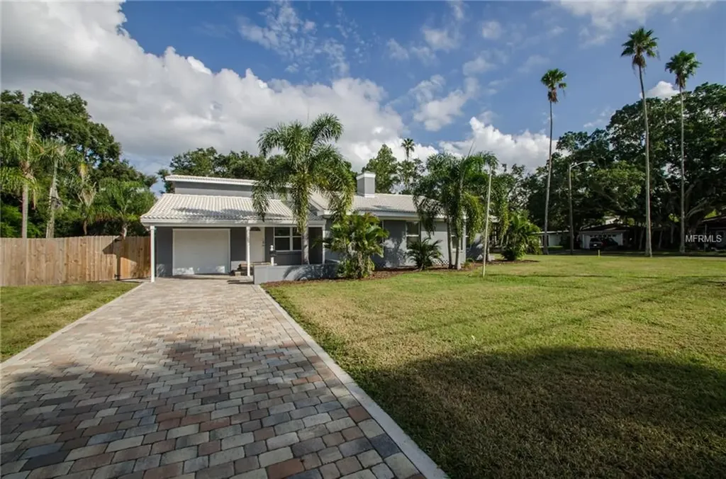 5620 4th Street S St Petersburg FL 33705