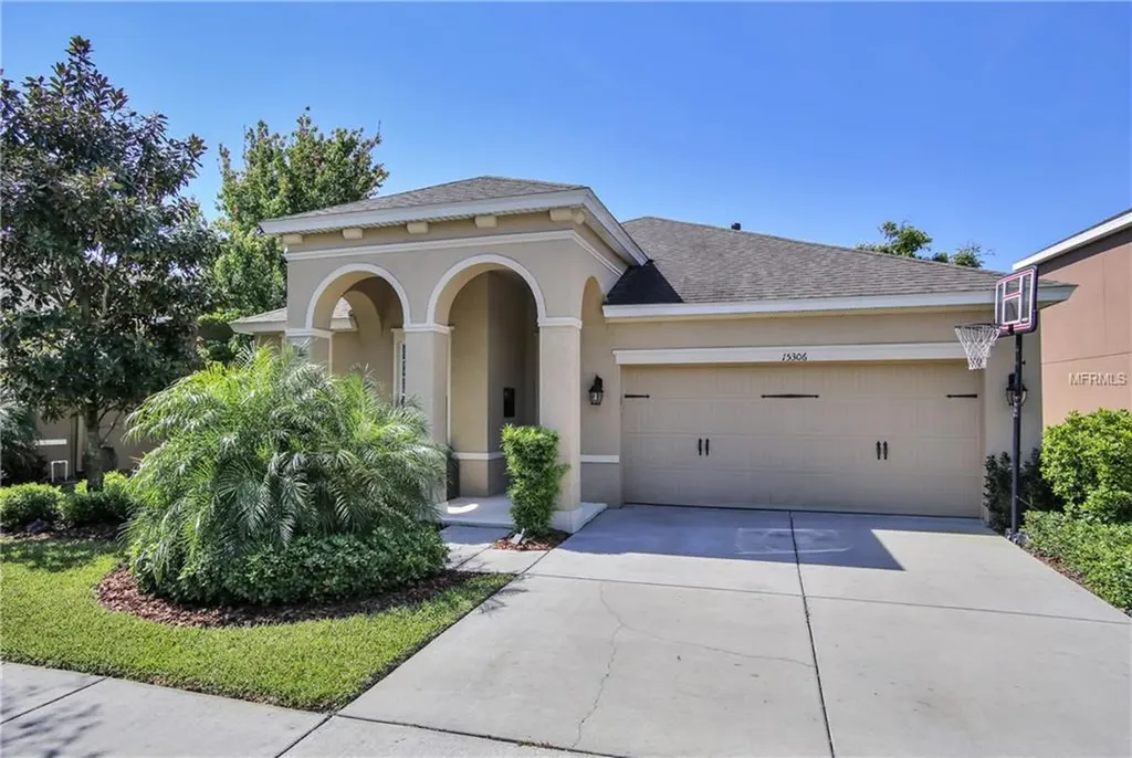 15306 Starling Crossing Drive Lithia FL 33547