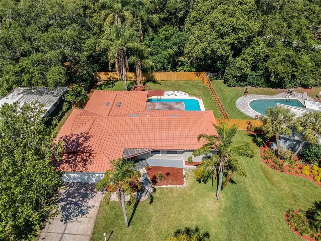 1860 Wateroak Drive W Clearwater FL 33764