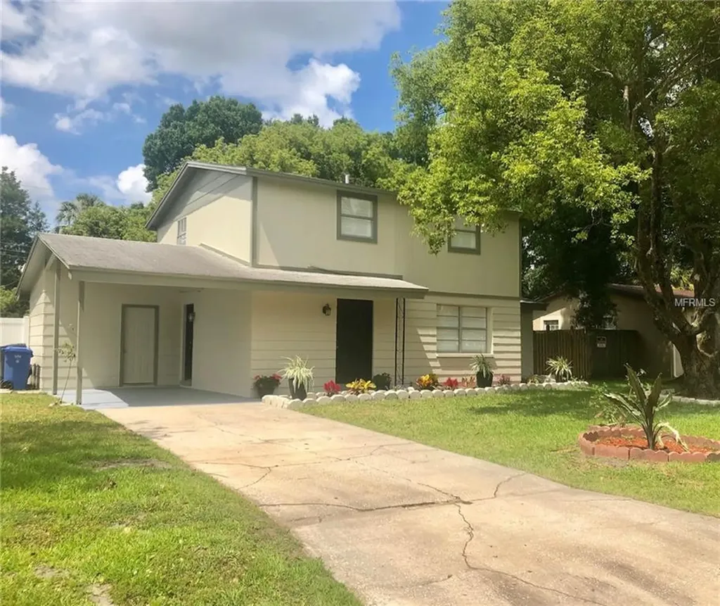 10102 Alambra Avenue Tampa FL 33619