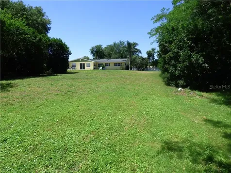 5600 Birr Court Orlando FL 32809