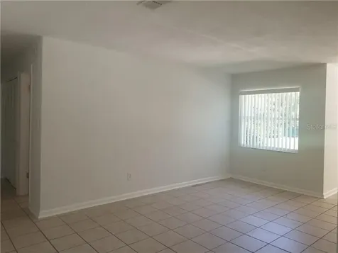5600 Birr Court Orlando FL 32809