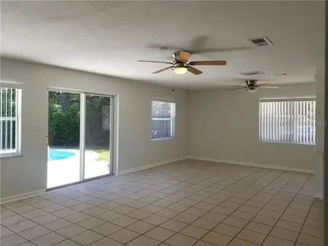 5600 Birr Court Orlando FL 32809