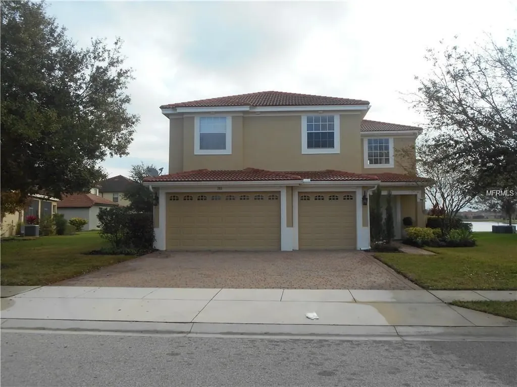2811 Scenic Lane Kissimmee FL 34744