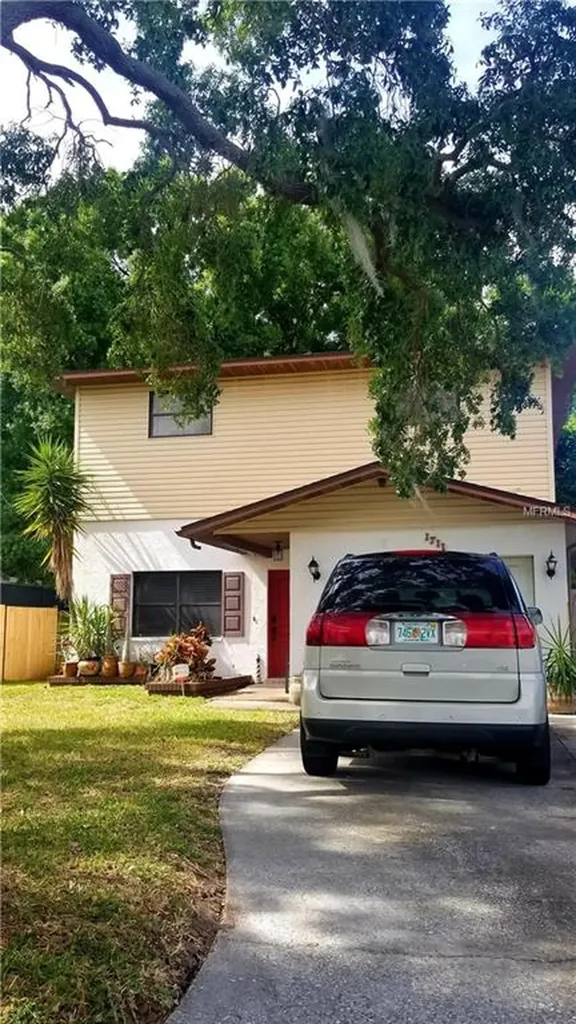 1711 Mississippi Avenue NE St Petersburg FL 33703