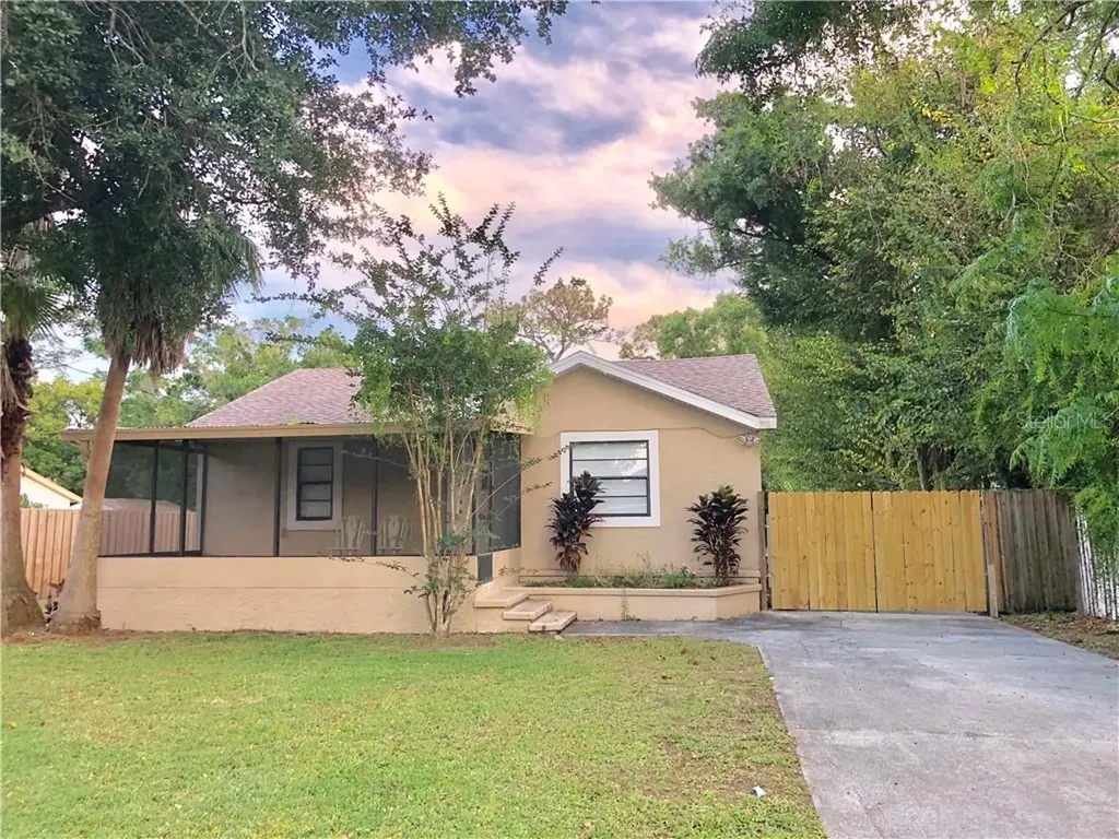 5812 Lyle Street Orlando FL 32807